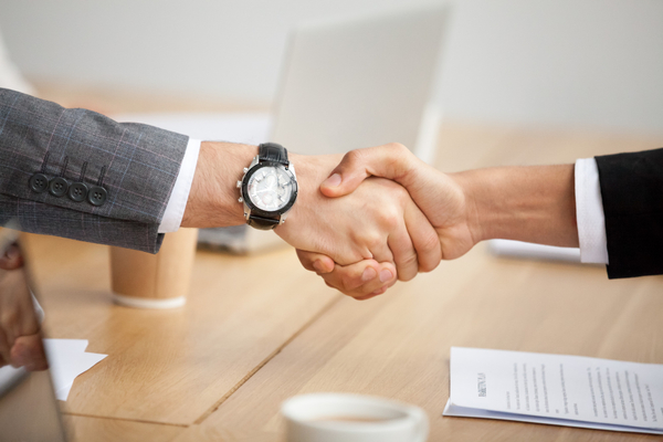 Handshake-businessmen-shaking-hands