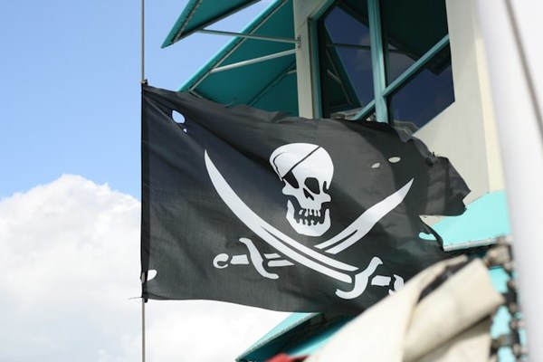 Pirate-flag-q4-unsplash
