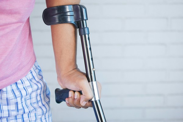 Crutches-ssi-unsplash