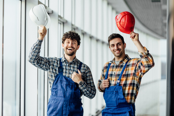 Migrant-construction-worker-01