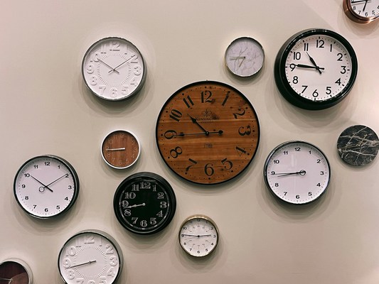 Clock-k-unsplash