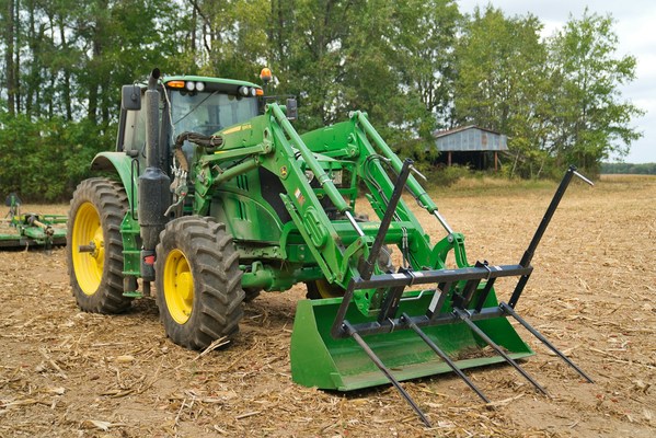 Tractor-c4uxqg-unsplash