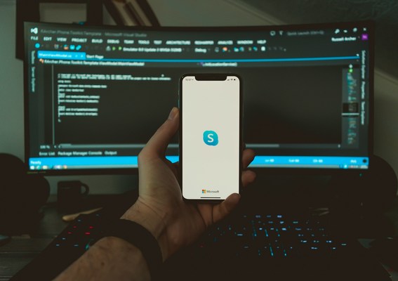 Skype-l4-unsplash