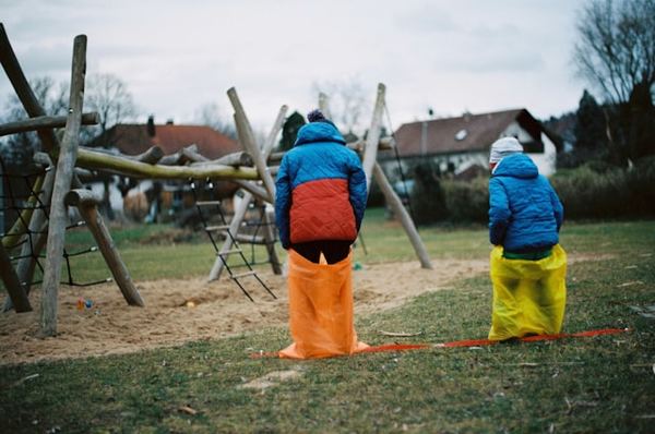 Child-camp-ca-unsplash