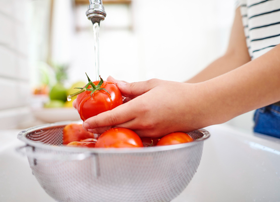 Tomatos-20408-freepik