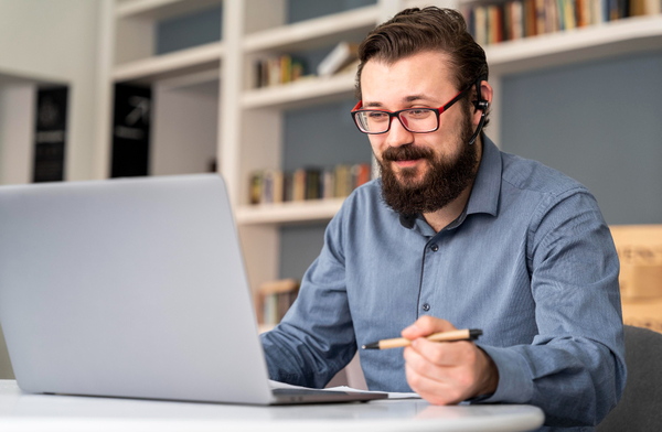 Webinar-2148938336-magnific