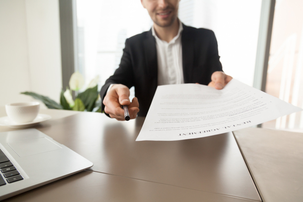 Contract-5424-freepik