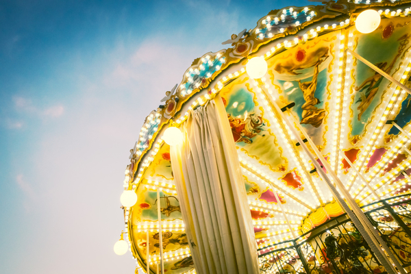 Carousel-3864-magnific