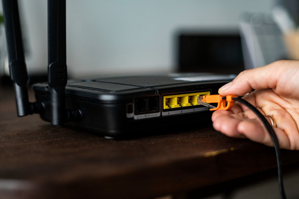 Router-139544-magnific