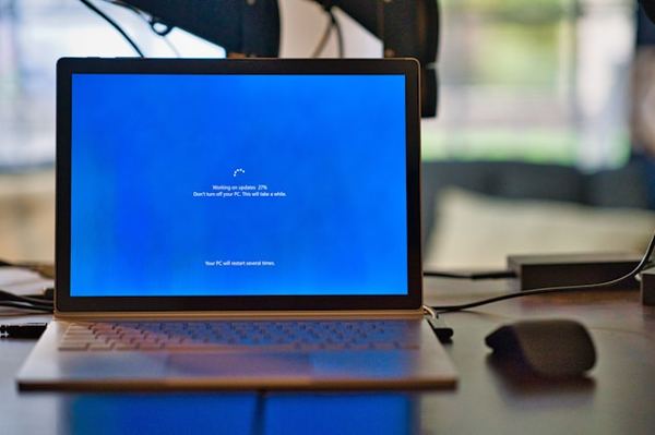 Windows-8h4-unsplash